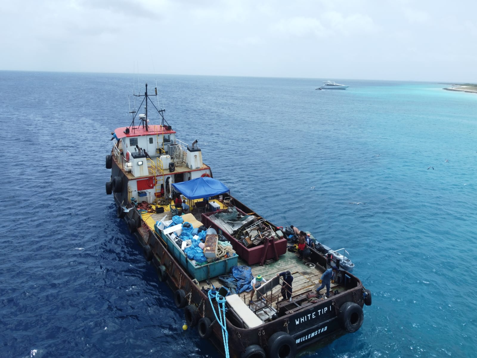 Clean up at Klein Curacao 